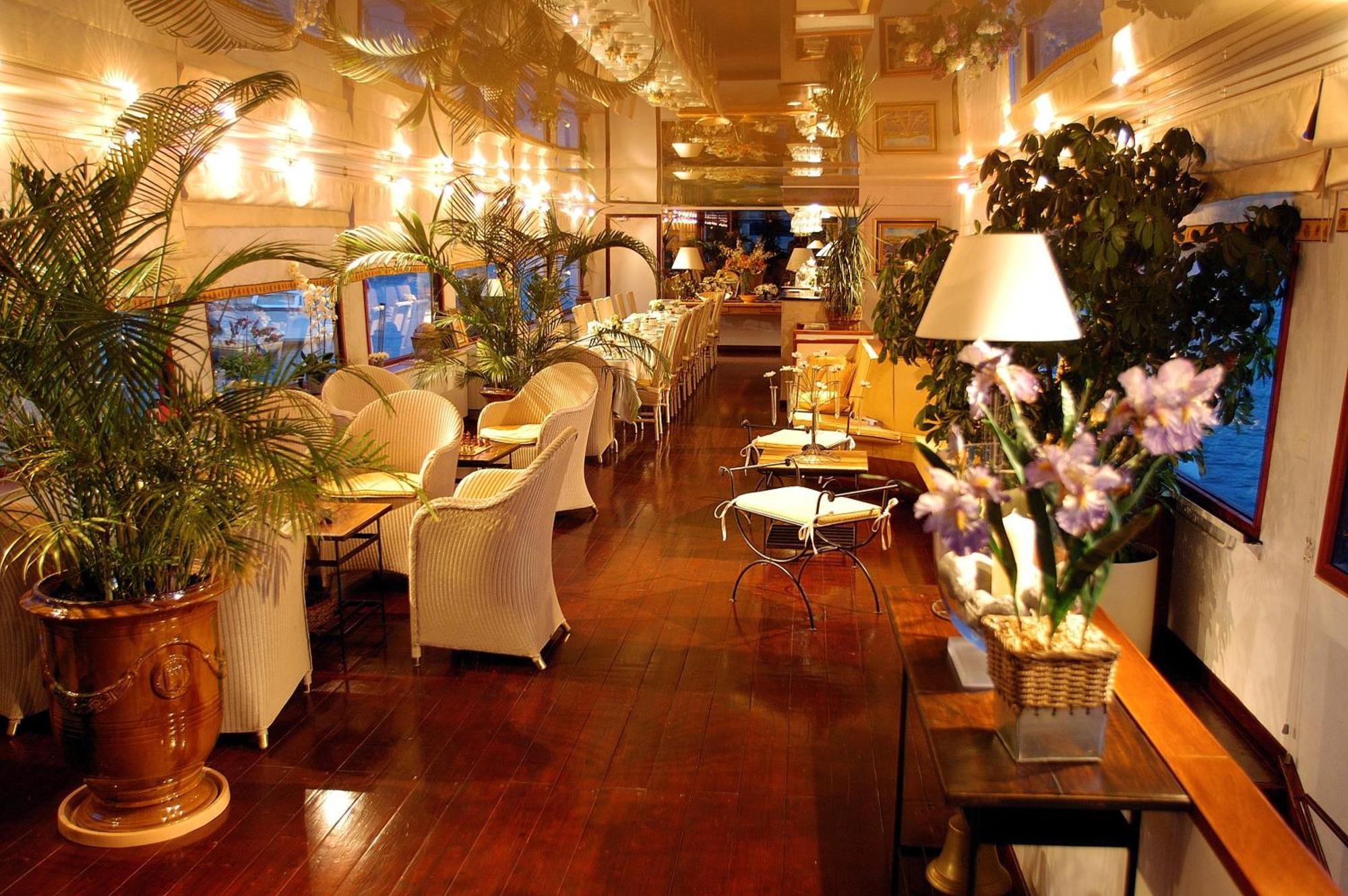 Bateau Le Phenicien 호텔 에그모르트 외부 사진